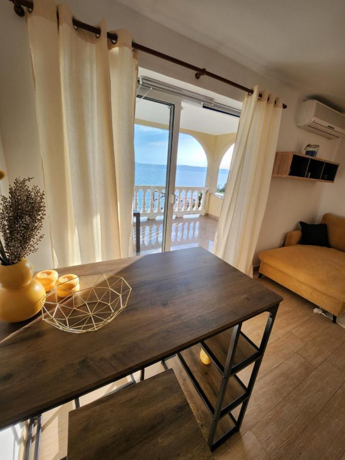 Ferienwohnung Lucija Karlobag Exterior foto