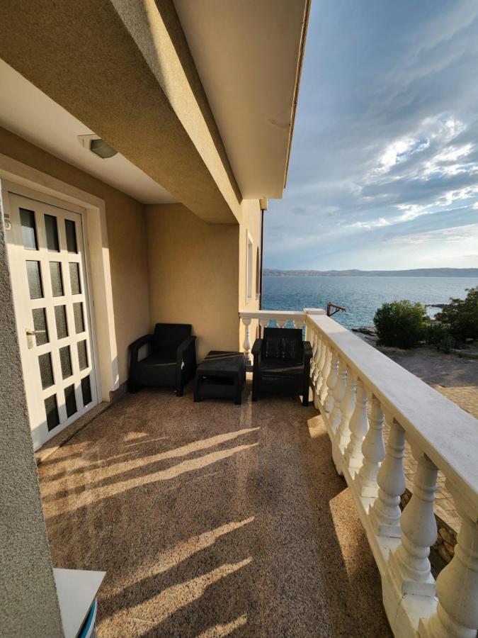 Ferienwohnung Lucija Karlobag Exterior foto